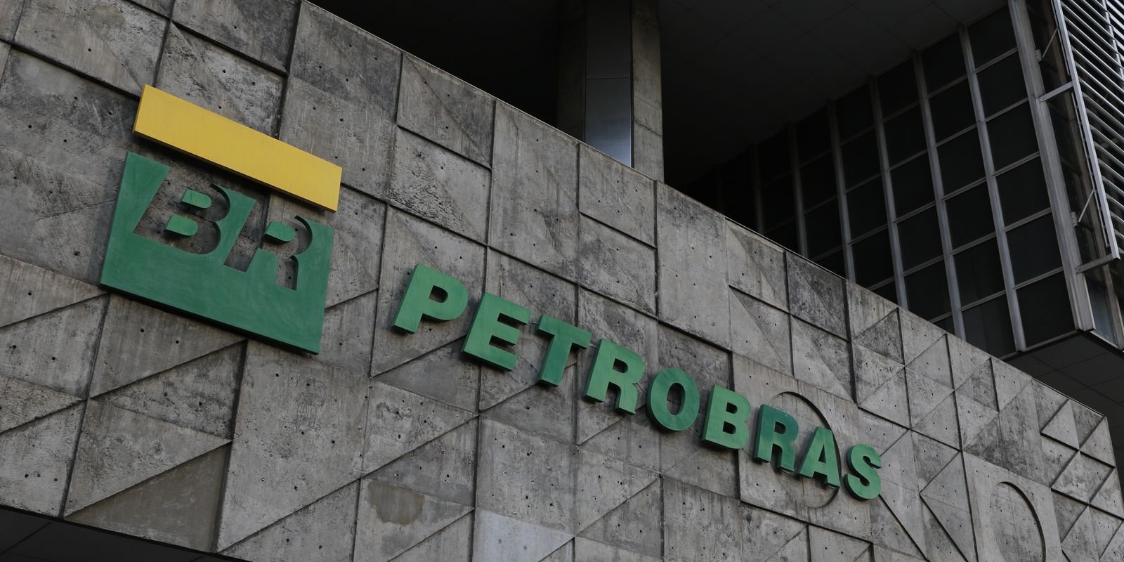 petrobras-nomeia-advogado-para-conselho-de-administracao