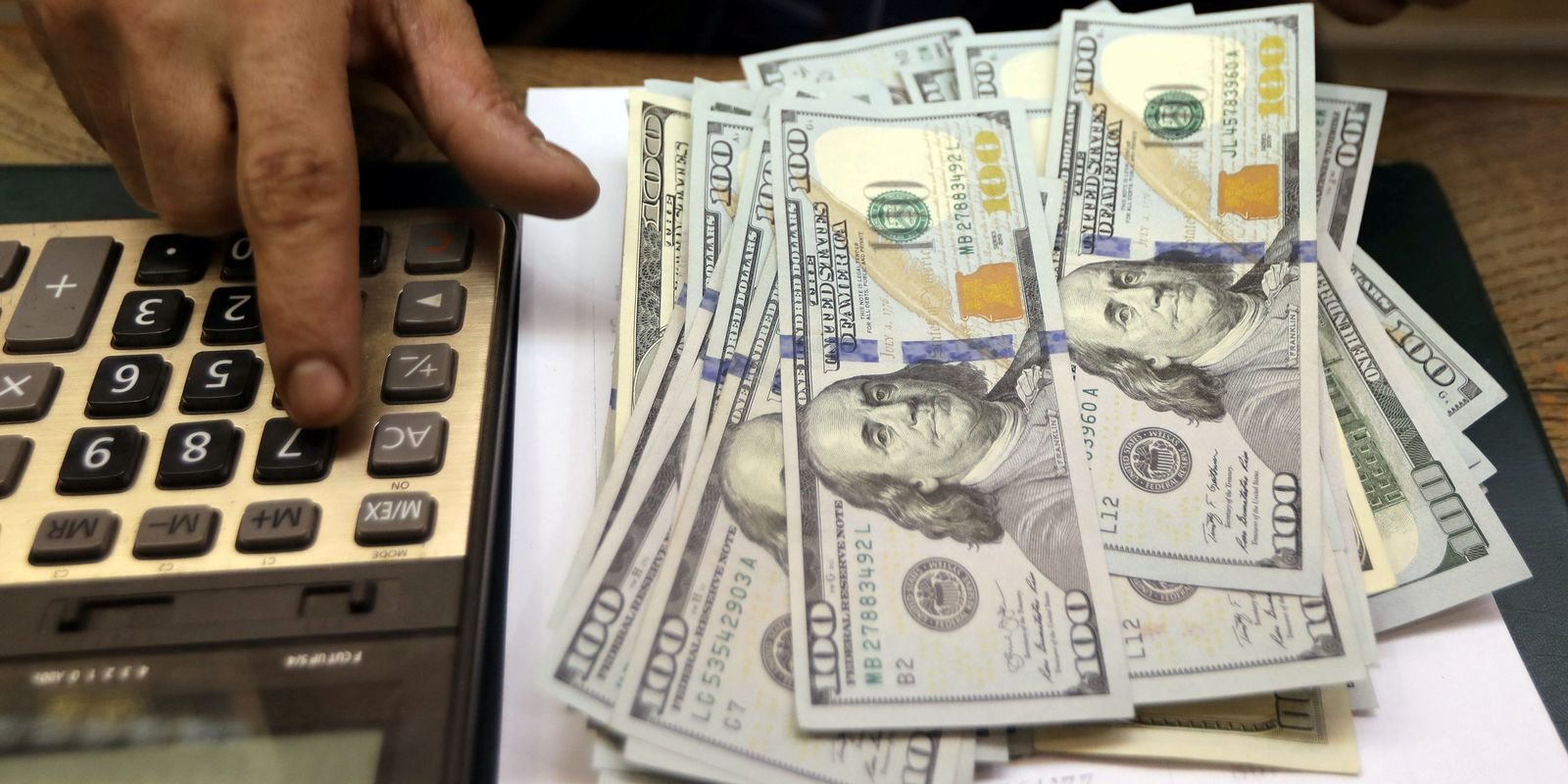 dolar-sobe-para-r$-4,96-com-dados-do-mercado-de-trabalho-americano