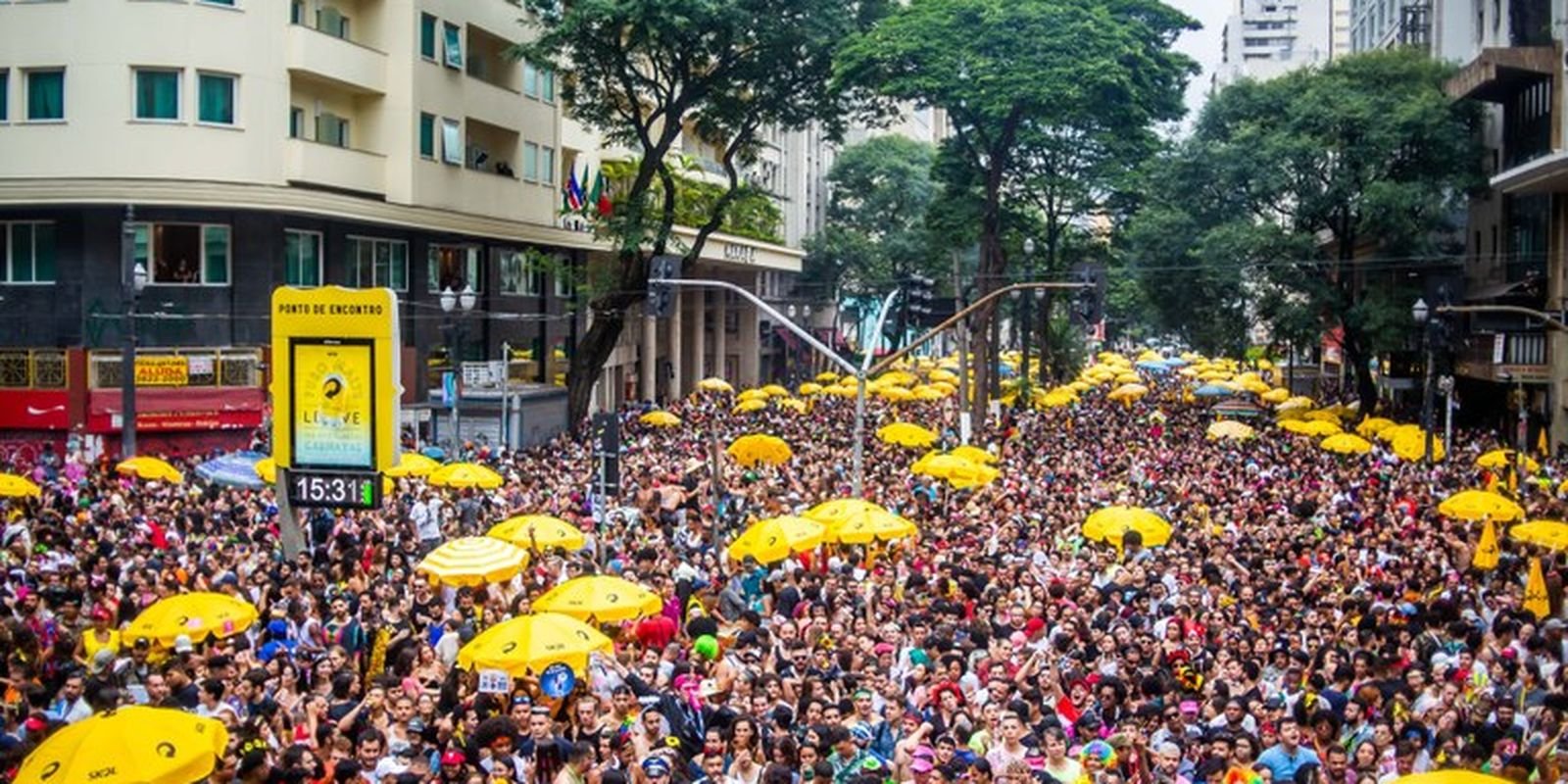 blocos-comecam-a-animar-o-carnaval-paulistano-no-sabado-de-manha