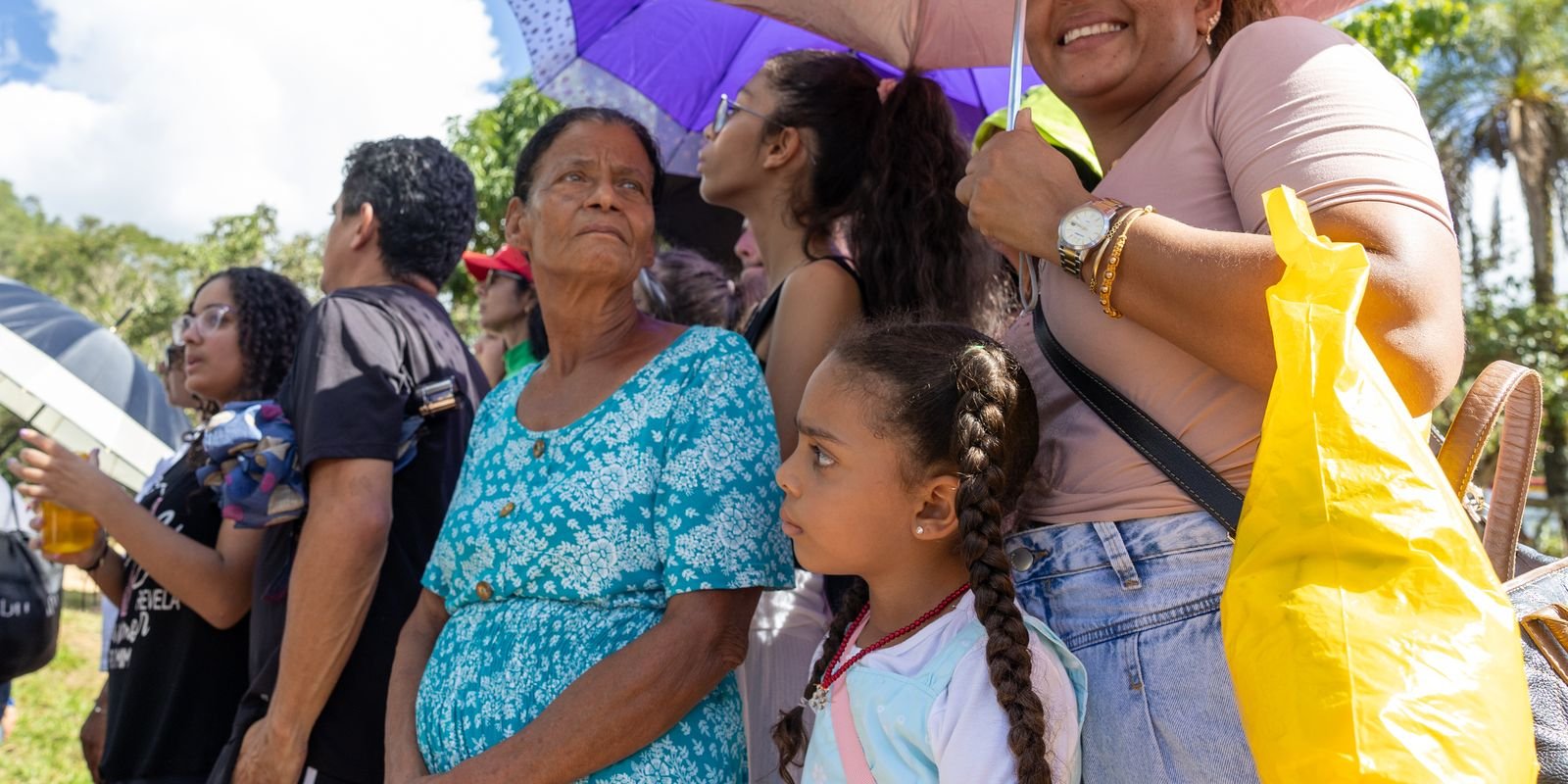 em-espetaculo-da-via-sacra-no-df,-marias-lembram-os-proprios-calvarios