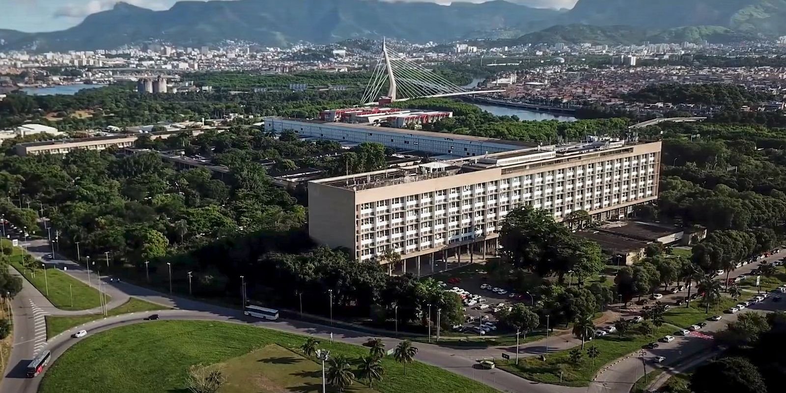 aos-150-anos,-escola-politecnica-da-ufrj-vira-patrimonio-do-rio