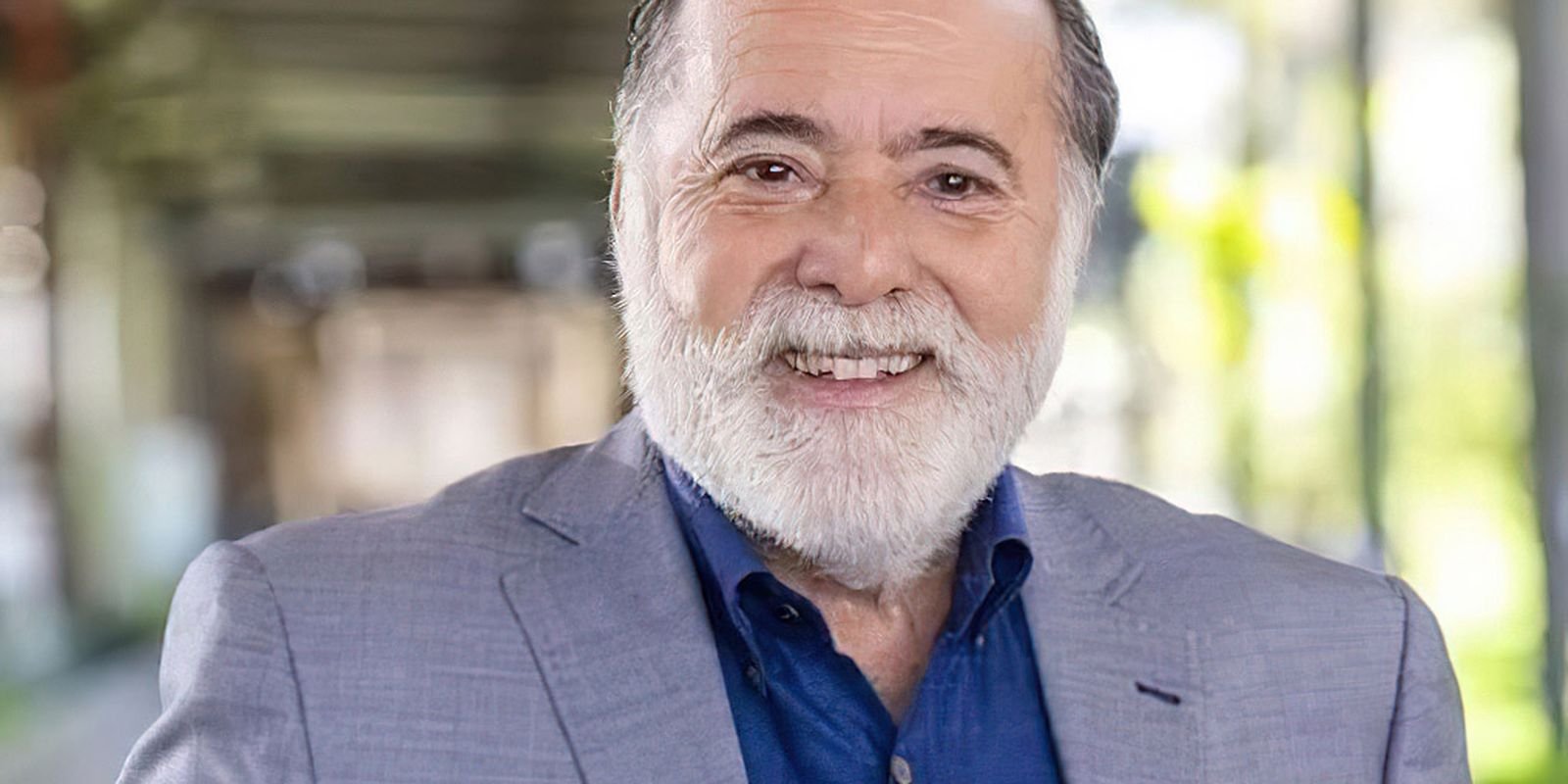 tony-ramos-recebe-alta-do-hospital-samaritano,-no-rio