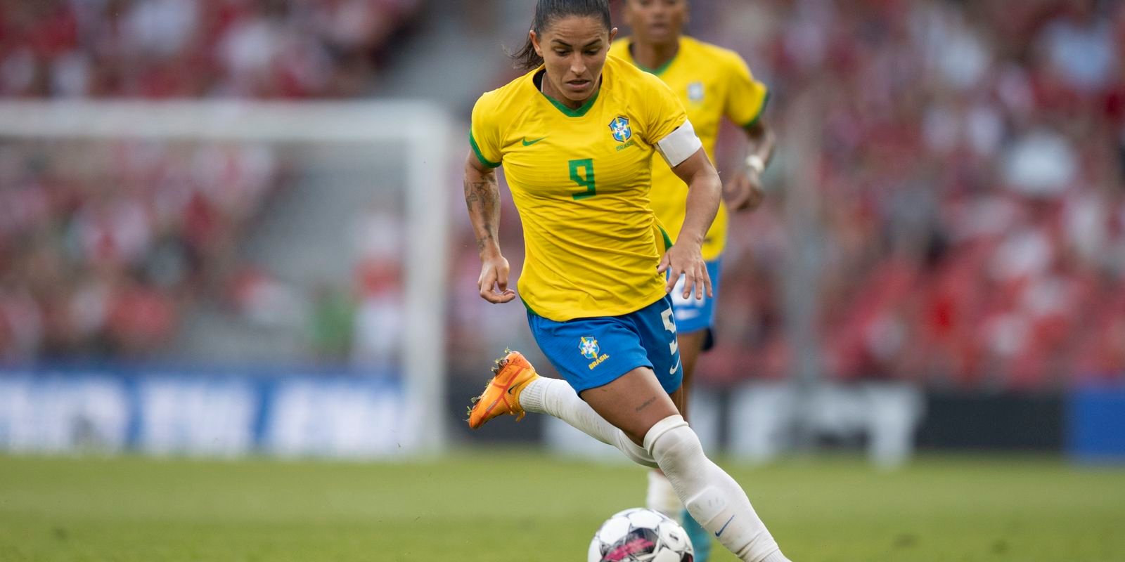 debinha,-bruninha-e-lais-estevam-sao-convocadas-para-a-selecao