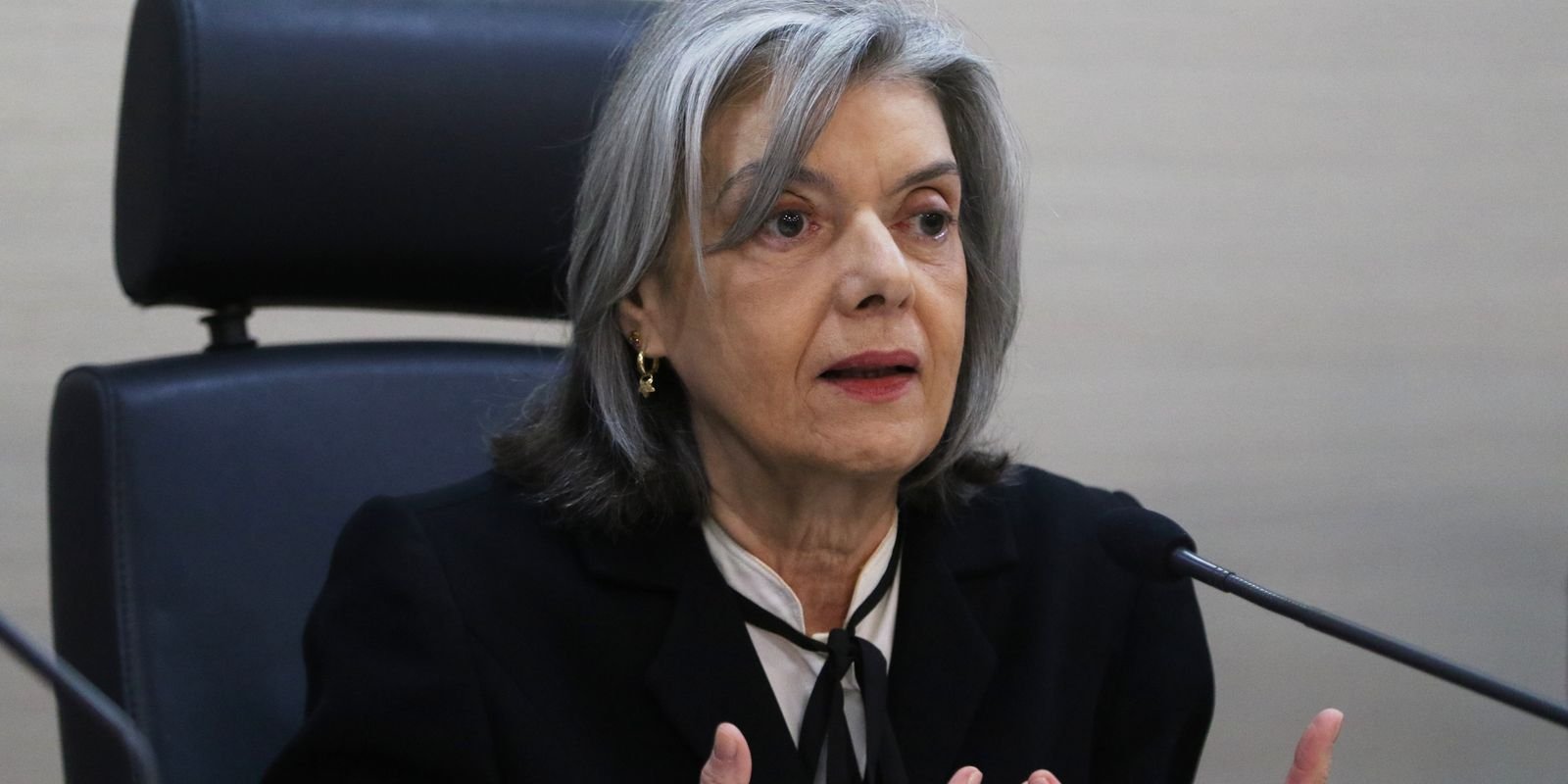 carmen-lucia-toma-posse-na-presidencia-do-tse