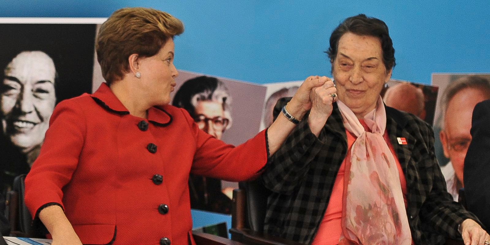 dilma,-haddad-e-mercadante:-politicos-prestam-homenagem-a-conceicao