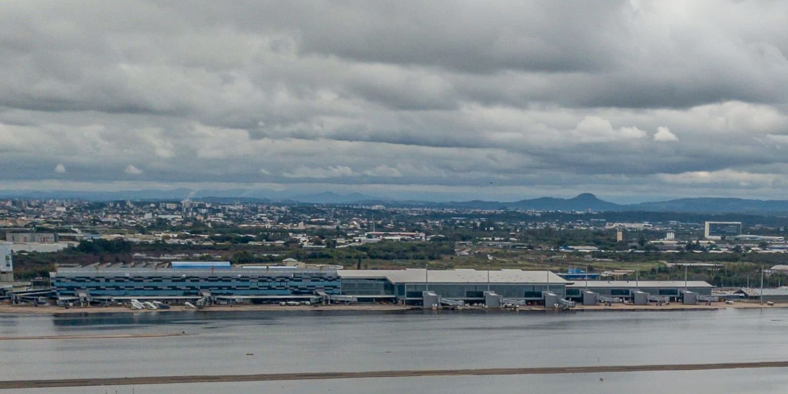 aeroporto-de-porto-alegre-vai-reabrir-para-embarque-e-desembarque